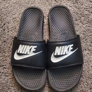 Black Nike slides